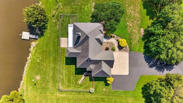 1328 E Walnut Street, Raymore, MO 64083