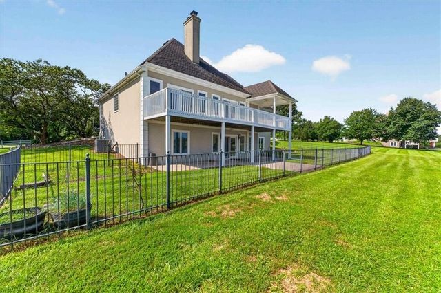 1328 E Walnut Street, Raymore, MO 64083