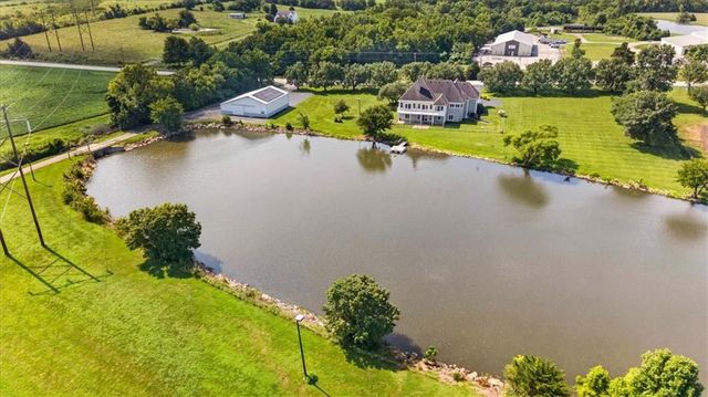 1328 E Walnut Street, Raymore, MO 64083