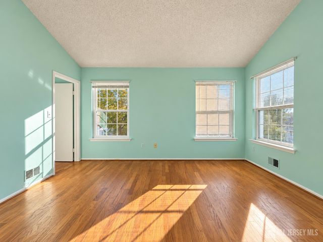 296 Pegasus Road, Piscataway, NJ 08854