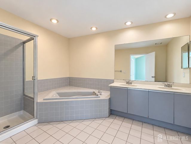296 Pegasus Road, Piscataway, NJ 08854