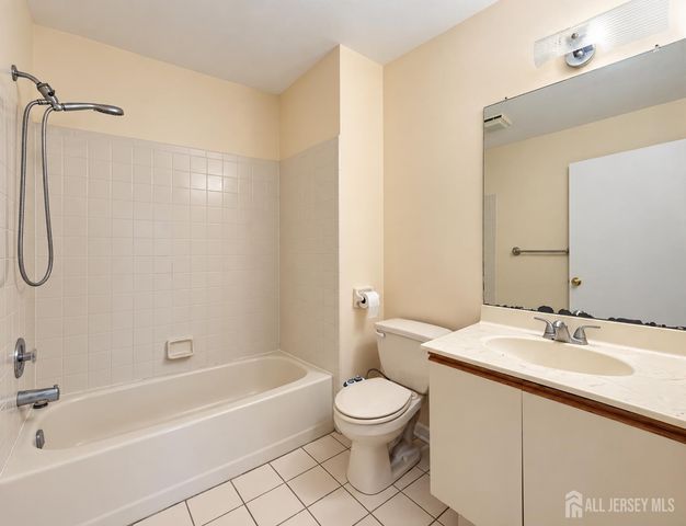 296 Pegasus Road, Piscataway, NJ 08854