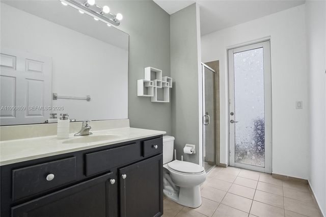 17081 SW 94th Way, Miami, FL 33196