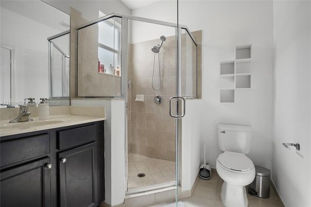 17081 SW 94th Way, Miami, FL 33196