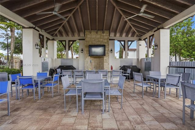 17081 SW 94th Way, Miami, FL 33196