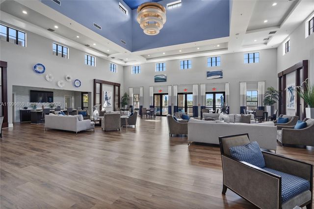 17081 SW 94th Way, Miami, FL 33196