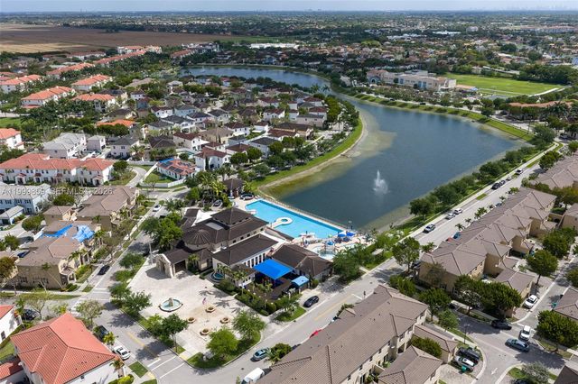 17081 SW 94th Way, Miami, FL 33196