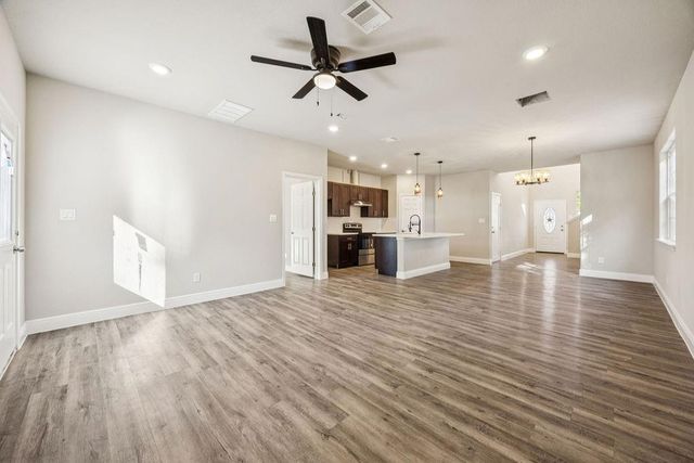 1544 County Road 3548, Cleveland, TX 77327