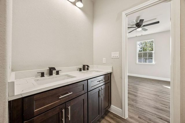 1544 County Road 3548, Cleveland, TX 77327