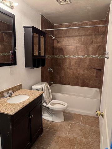 9049 Galewood DR 104, Austin, TX 78758