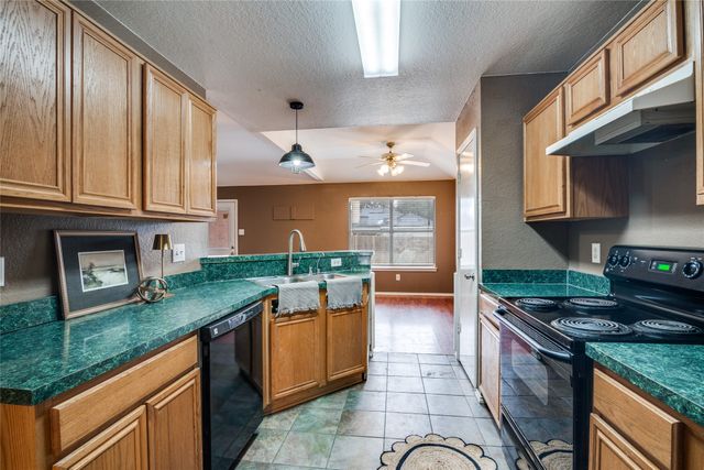 7205 Airline Drive, Rowlett, TX 75089