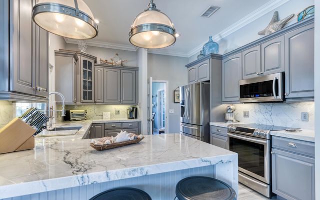 208 Longshore Drive, Jupiter, FL 33458