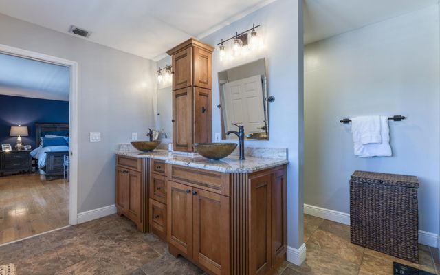 208 Longshore Drive, Jupiter, FL 33458
