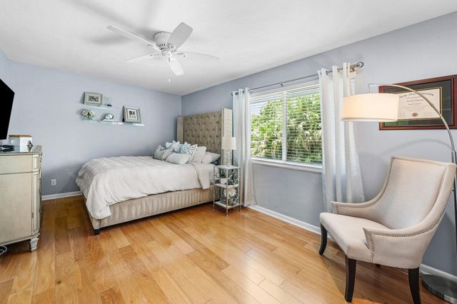 208 Longshore Drive, Jupiter, FL 33458