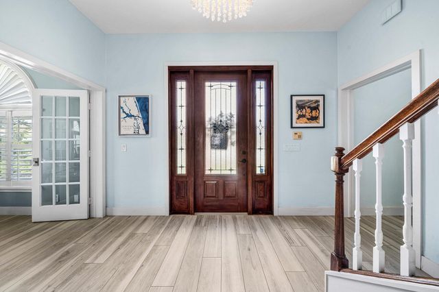 208 Longshore Drive, Jupiter, FL 33458