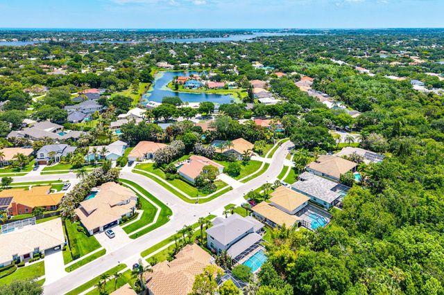 208 Longshore Drive, Jupiter, FL 33458