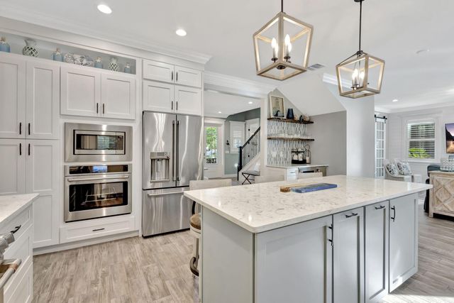 1126 NE Post Oak Way, Jensen Beach, FL 34957