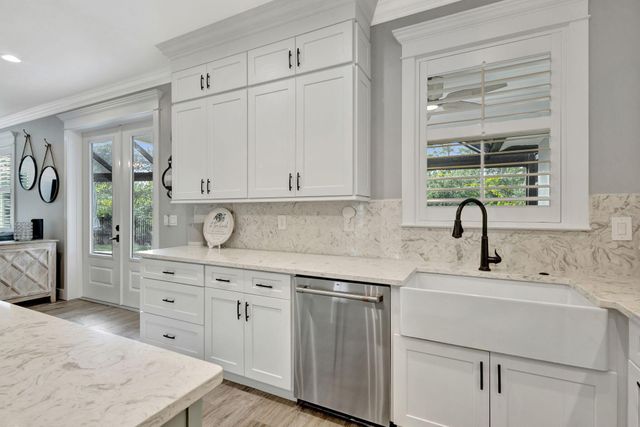 1126 NE Post Oak Way, Jensen Beach, FL 34957