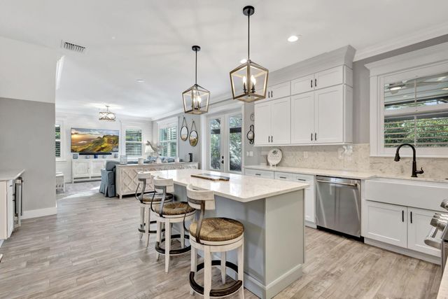 1126 NE Post Oak Way, Jensen Beach, FL 34957