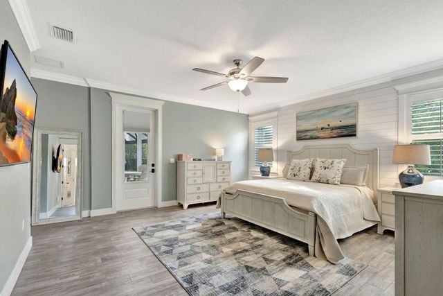 1126 NE Post Oak Way, Jensen Beach, FL 34957