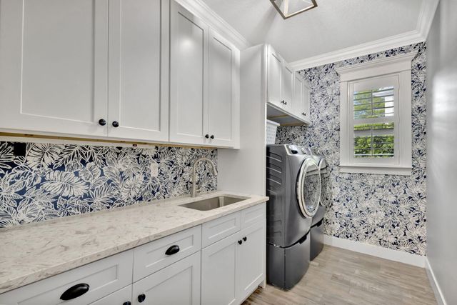 1126 NE Post Oak Way, Jensen Beach, FL 34957