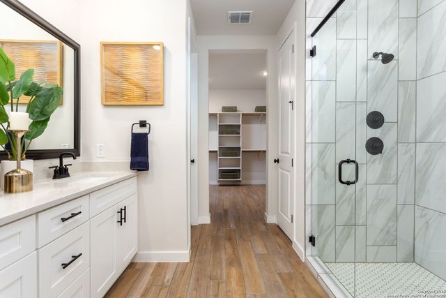 15581 Salmon Spring, San Antonio, TX 78253