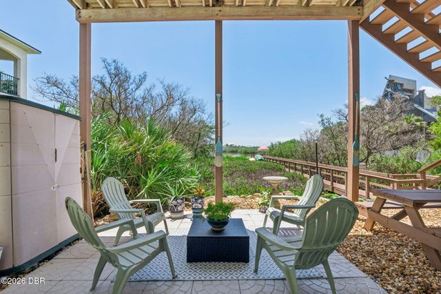 884 Catfish Avenue, New Smyrna Beach, FL 32169