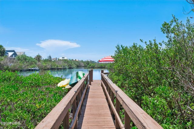 884 Catfish Avenue, New Smyrna Beach, FL 32169