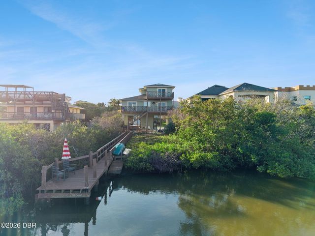 884 Catfish Avenue, New Smyrna Beach, FL 32169