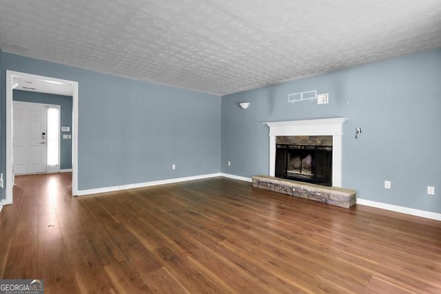 2792 Wynhaven Oaks Way, Lawrenceville, GA 30043