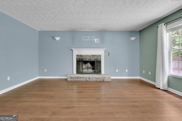 2792 Wynhaven Oaks Way, Lawrenceville, GA 30043