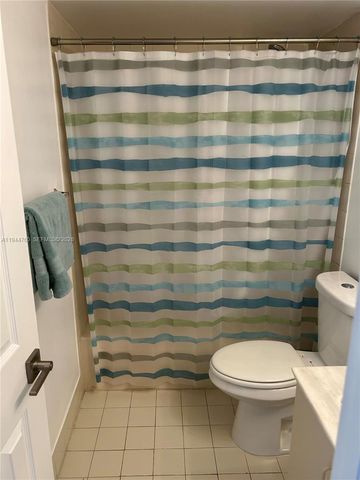 8640 SW 212th St 304, Cutler Bay, FL 33189