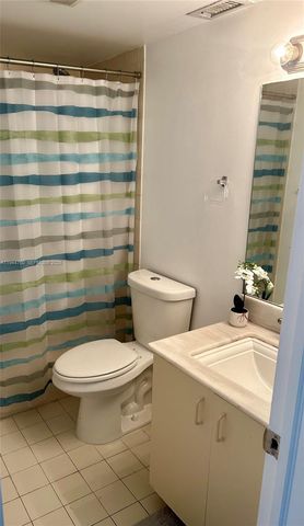 8640 SW 212th St 304, Cutler Bay, FL 33189