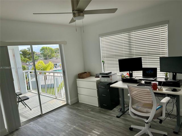 8640 SW 212th St 304, Cutler Bay, FL 33189