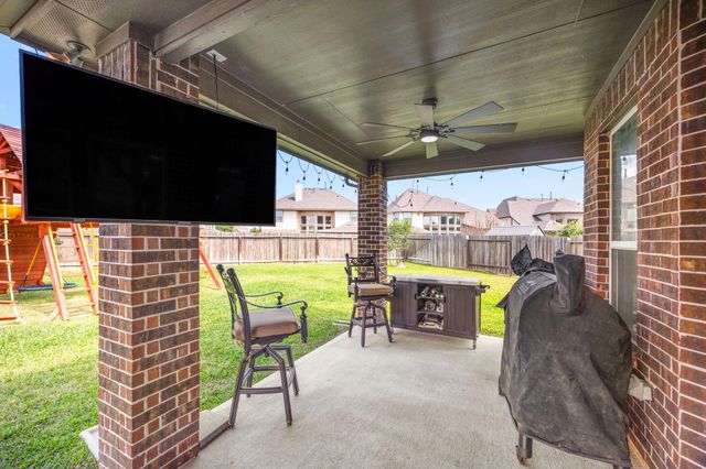 1106 Vivid Crescent Court, Katy, TX 77494