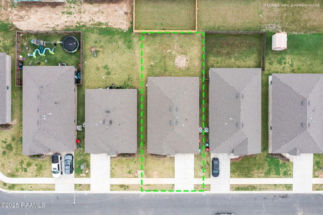 111 Southern Oak Drive, Lafayette, LA 70507