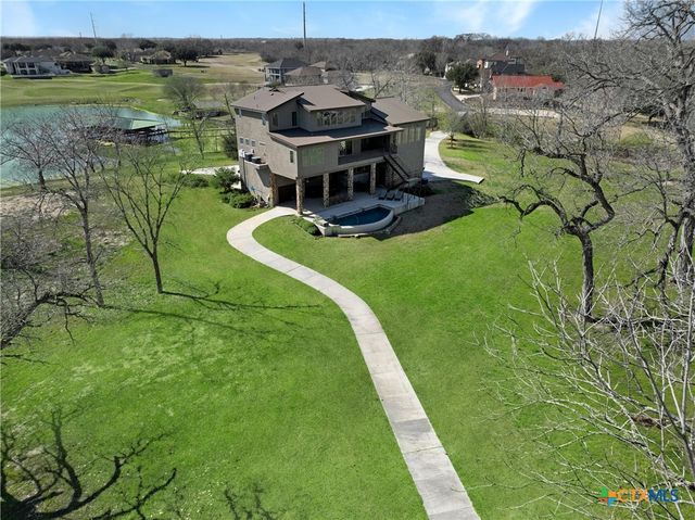 226 Bandit Beach Road, New Braunfels, TX 78130