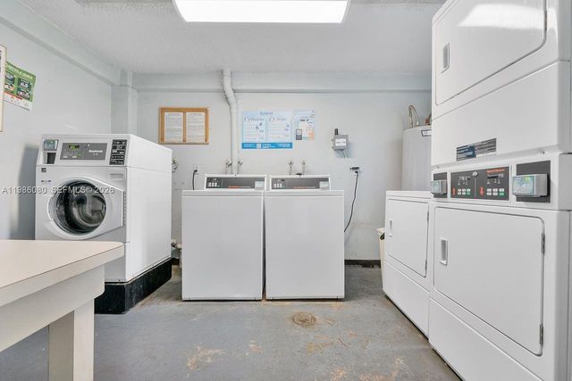 109 Royal Park Dr 2F, Oakland Park, FL 33309