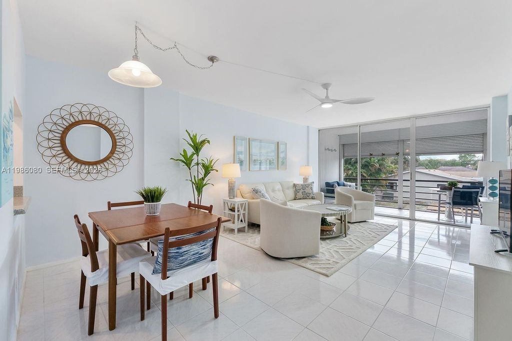 109 Royal Park Dr 2F, Oakland Park, FL 33309