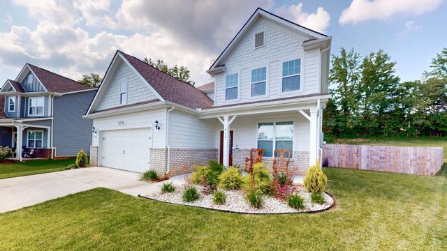 615 Ballard Dr, White House, TN 37188