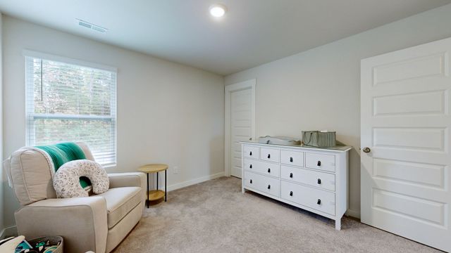 615 Ballard Dr, White House, TN 37188