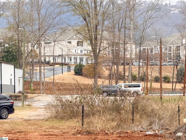 2723B Poinsett Highway, Greenville, SC 29609