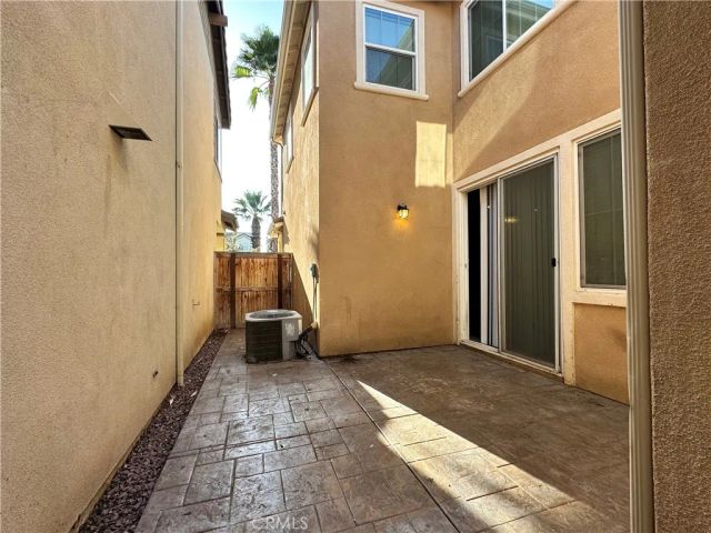 6233 Ash, Riverside, CA 92504