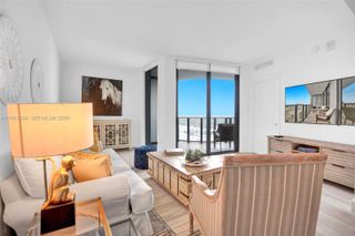 121 NE 34th St 1814, Miami, FL 33137