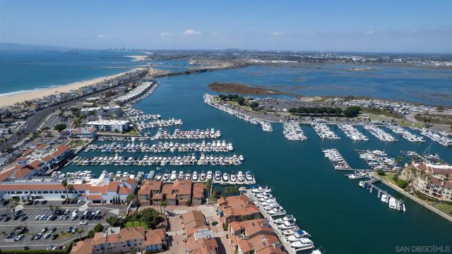 3231 Francois 73, Huntington Beach, CA 92649