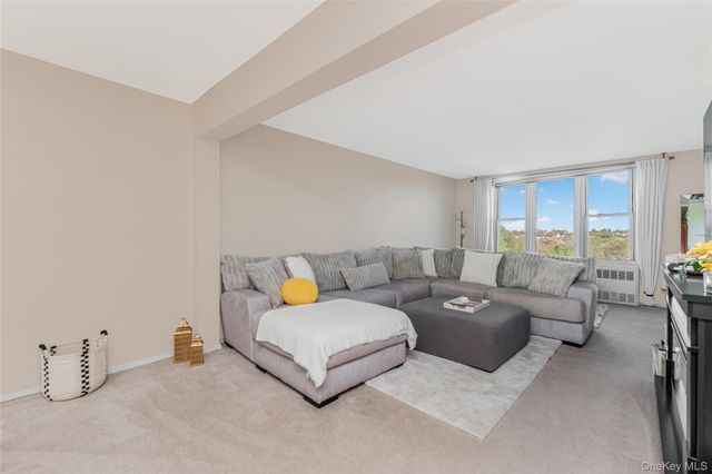 245 Rumsey Road 8T, Yonkers, NY 10701
