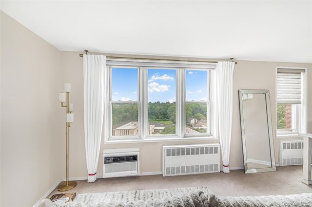 245 Rumsey Road 8T, Yonkers, NY 10701