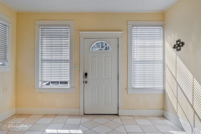 812 Linden Street, Shreveport, LA 71104