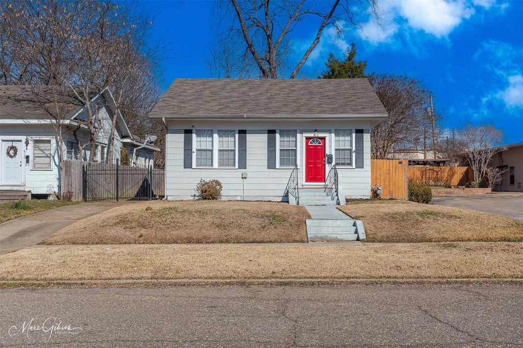 812 Linden Street, Shreveport, LA 71104