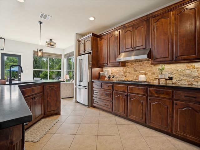 5108 Mystic Hollow Court, Flower Mound, TX 75028